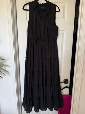 Halogen Black Sleeveless Tiered Maxi Dress